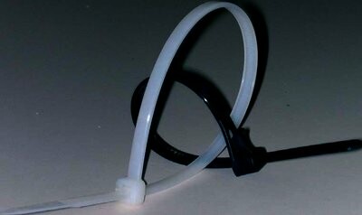 Стяжка кабельная (хомут)  160 x 2,5 мм черная (уп.=100шт) 3М